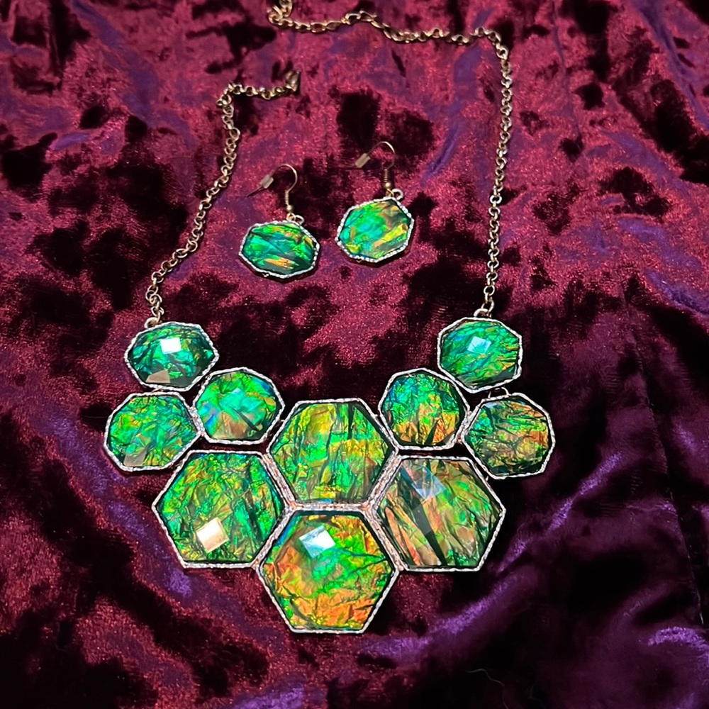 Necklace with earrings
